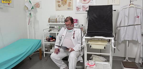 trendsHot mature Maya Evans examined and made to cum by kinky doctor
